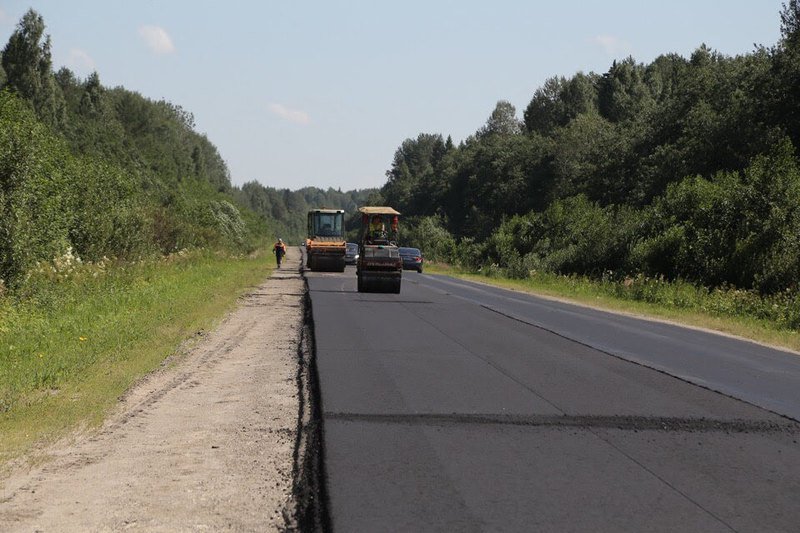 Губернатор поручил активизировать ремонт дорог на селе 2