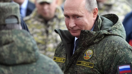 Путин в штабе «Восток» в ЛНР принял доклады офицеров об обстановке